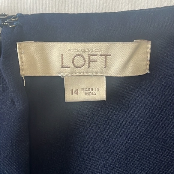 LOFT floral skirt - Picture 4 of 6